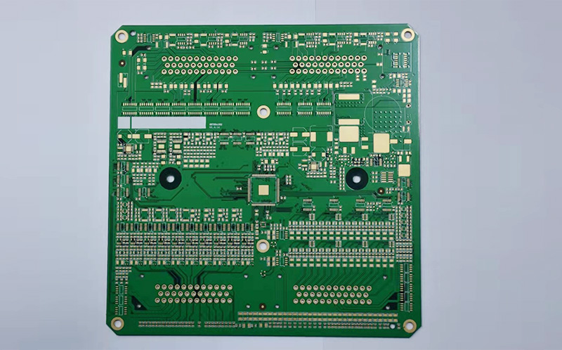 六層金（jīn）板 